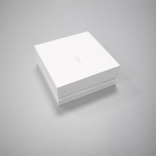White Shoulder Box