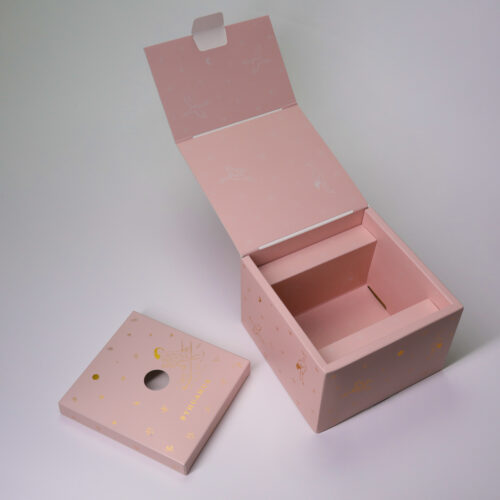 pink cake handle box 01 scaled