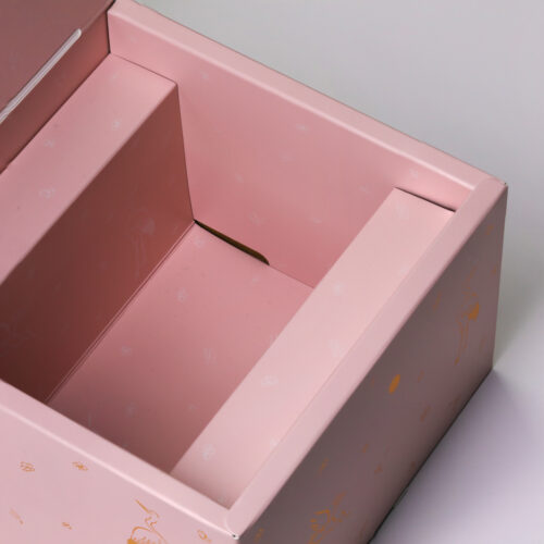 pink cake handle box 05 scaled